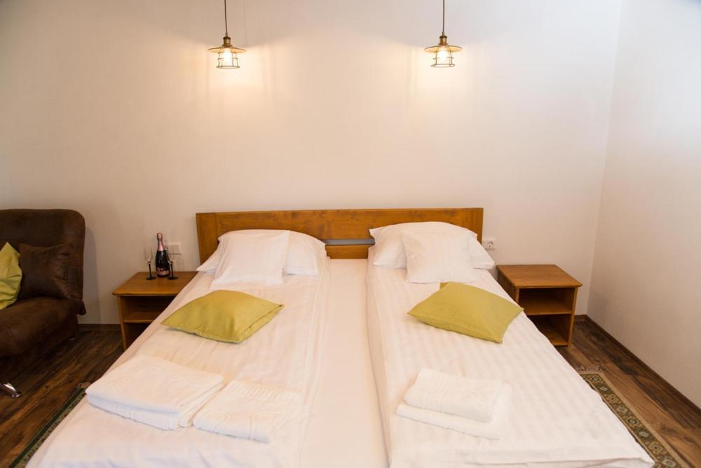 Valery House Homestay Sura Mica