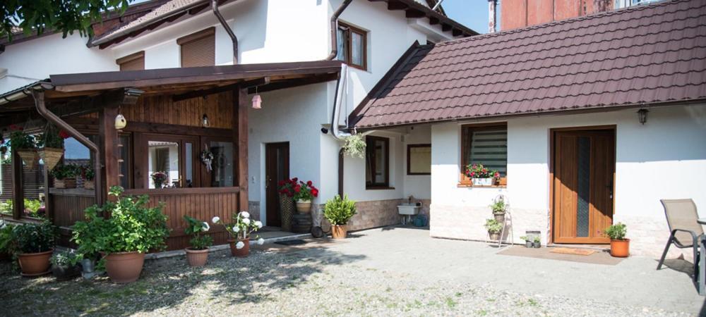 Homestay Valery House Sura Mica